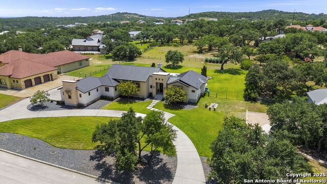 Image 56 of 76 For 137 Balcones Bend