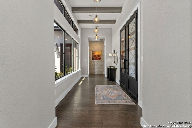 Image 7 of 76 For 137 Balcones Bend