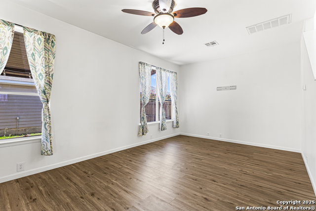 Listing photo id 8 for 210 Rush Hvn