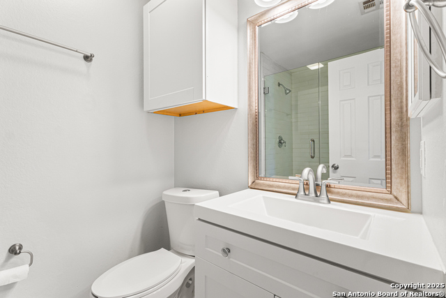 Listing photo id 14 for 210 Rush Hvn