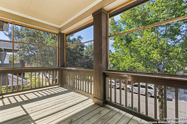 Listing photo id 16 for 210 Rush Hvn