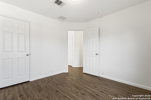 Listing photo id 18 for 210 Rush Hvn