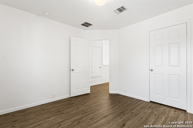 Listing photo id 20 for 210 Rush Hvn