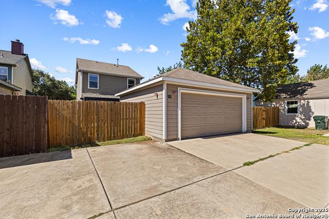 Listing photo id 23 for 210 Rush Hvn