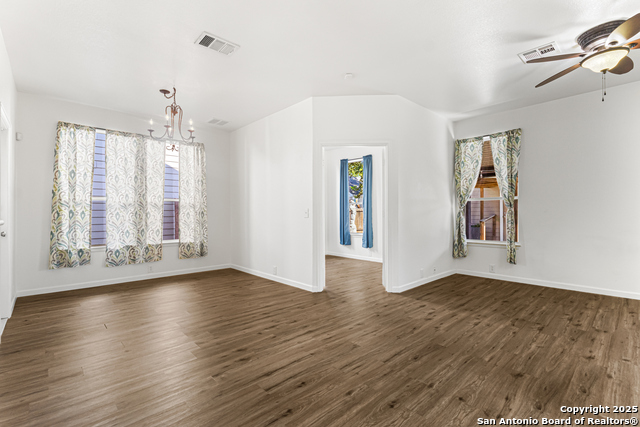 Listing photo id 6 for 210 Rush Hvn