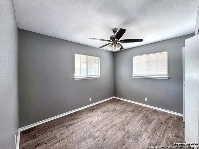 Image 9 of 16 For 844 Sunshine Dr E 301