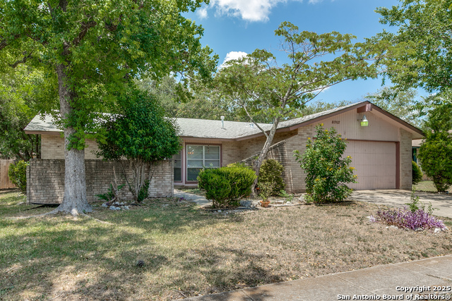 Details for 8707 Thatch Dr, San Antonio, TX 78240