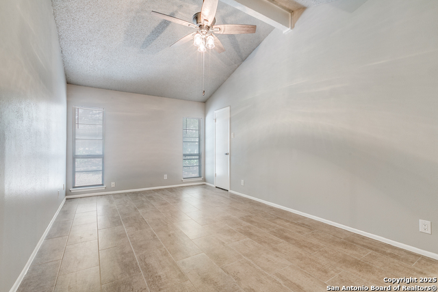 Image 11 of 24 For 8707 Thatch Dr