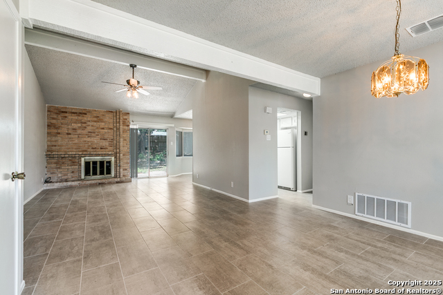 Image 3 of 24 For 8707 Thatch Dr