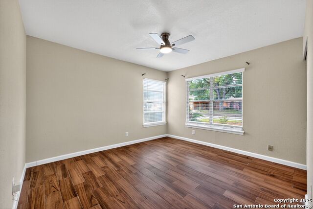 Image 11 of 16 For 4223 Kilrea Dr