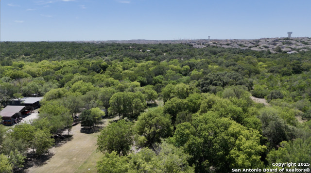 Listing photo id 7 for 1365 Grosenbacher