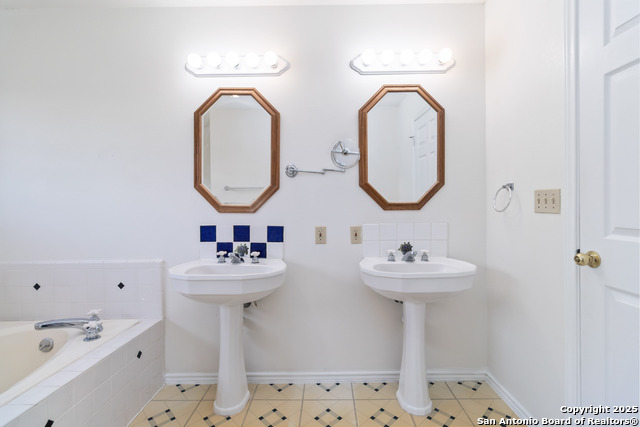 Image 19 of 37 For 124 Turkey Trail