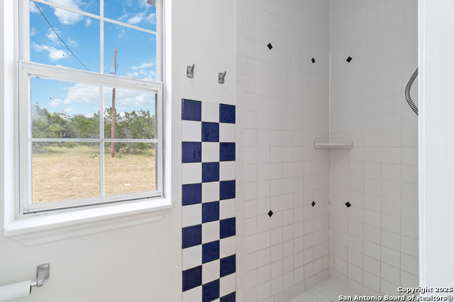 Image 20 of 37 For 124 Turkey Trail