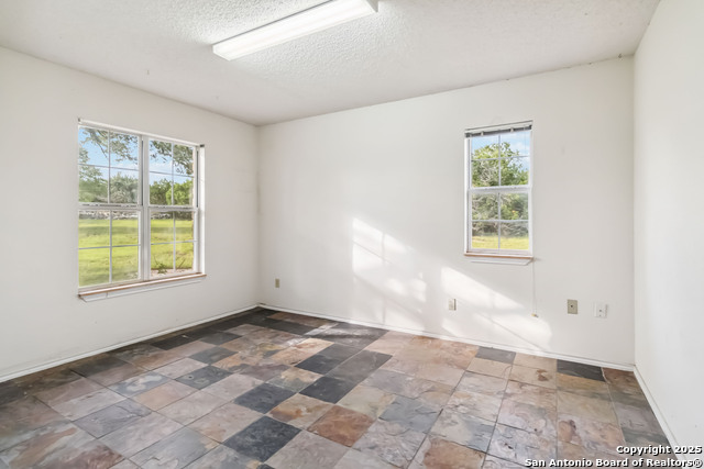 Image 21 of 37 For 124 Turkey Trail