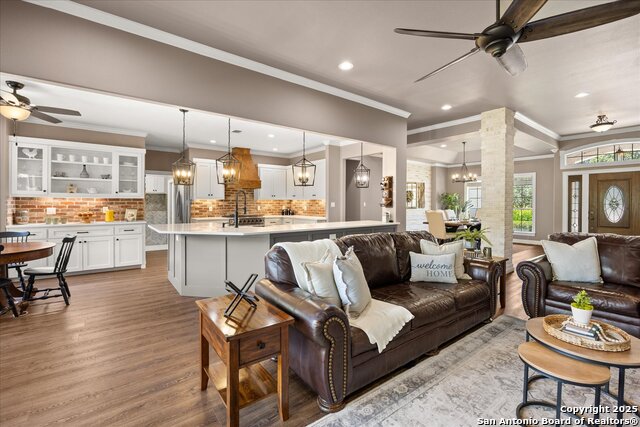 Image 10 of 45 For 608 Kendall Parkway