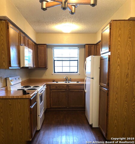 Image 2 of 10 For 6931 Wright Way St  6933