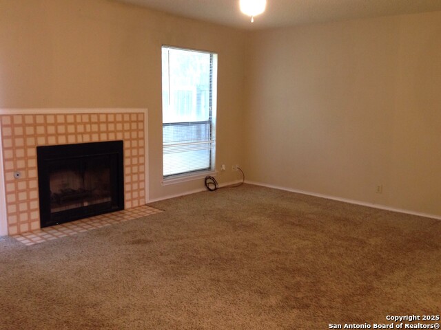 Image 3 of 10 For 6931 Wright Way St  6933