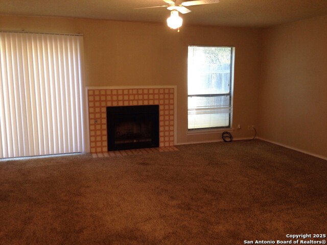 Image 4 of 10 For 6931 Wright Way St  6933