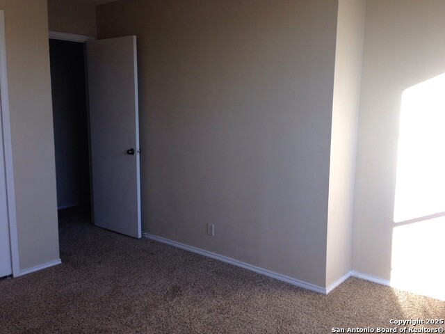 Image 7 of 10 For 6931 Wright Way St  6933