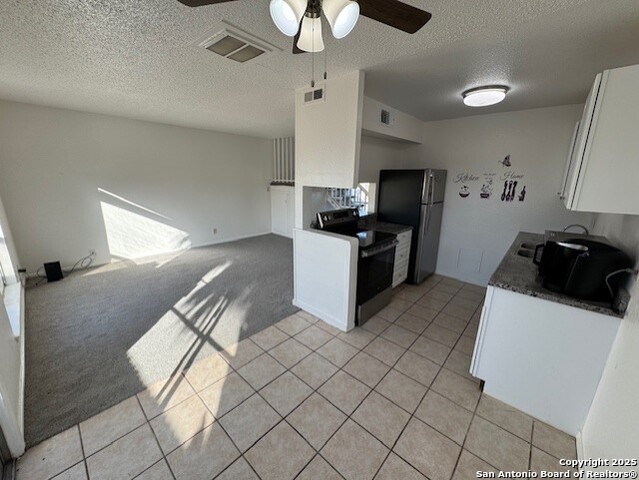 Image 11 of 21 For 9915 Powhatan  6h