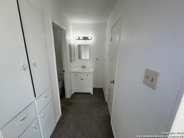 Image 18 of 21 For 9915 Powhatan  6h
