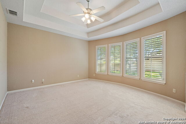 Image 16 of 32 For 207 Garden Hl