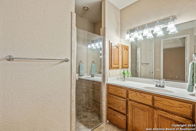 Image 19 of 32 For 207 Garden Hl