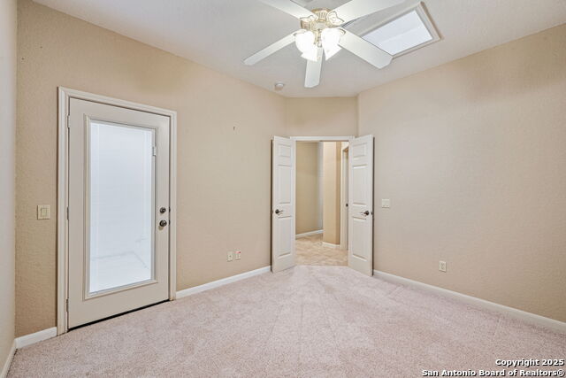 Image 20 of 32 For 207 Garden Hl