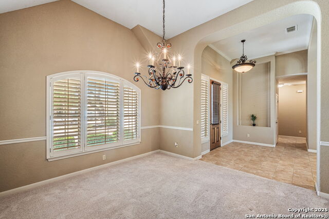 Image 9 of 32 For 207 Garden Hl