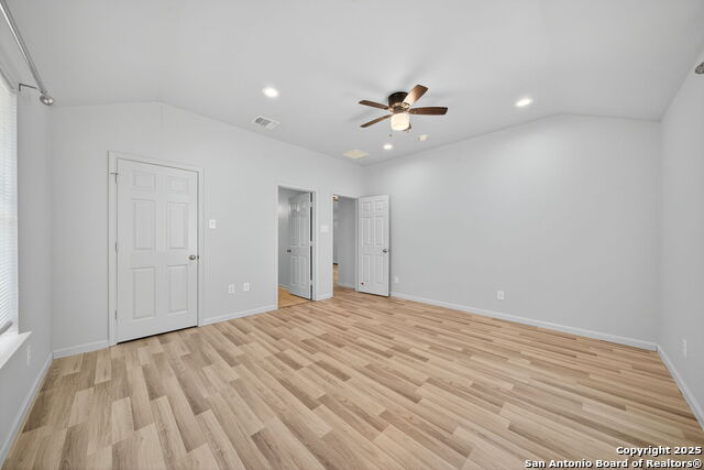 Image 16 of 27 For 6626 Woodstock Dr