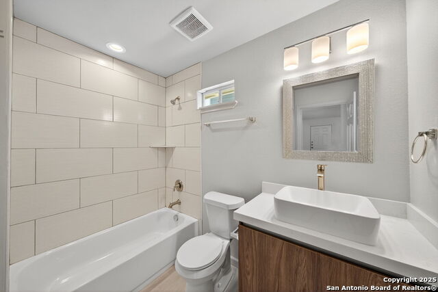 Image 22 of 27 For 6626 Woodstock Dr