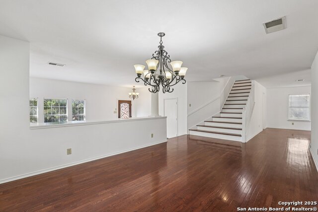 Listing photo id 13 for 16 Marella Dr