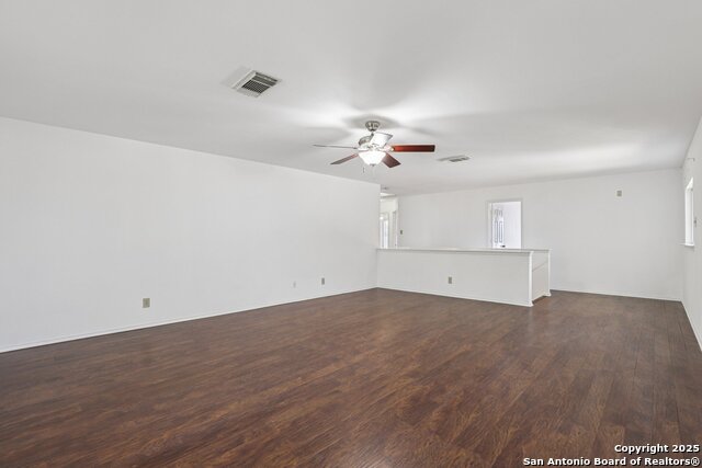 Listing photo id 33 for 16 Marella Dr