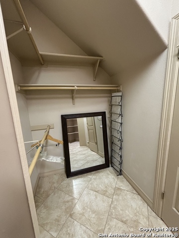 Image 28 of 51 For 131 Westcourt Ln