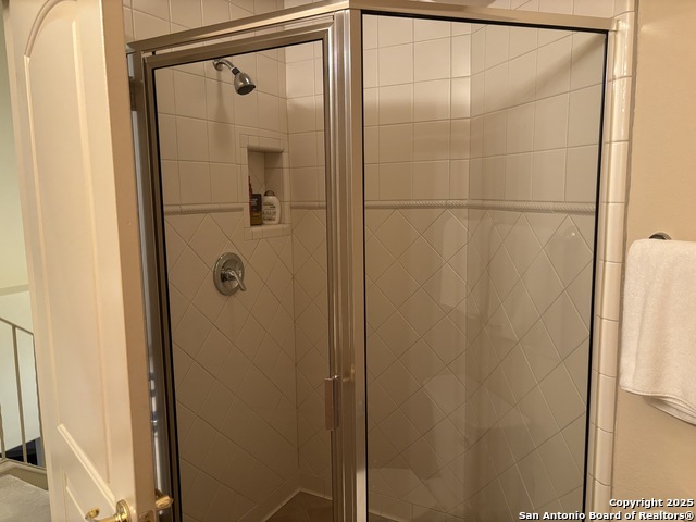 Image 37 of 51 For 131 Westcourt Ln