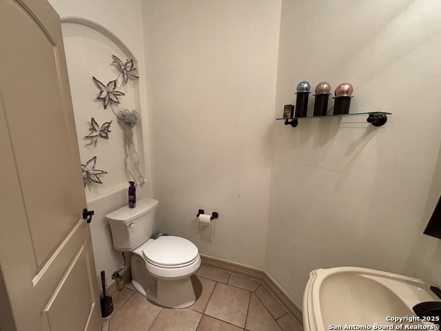 Image 43 of 51 For 131 Westcourt Ln