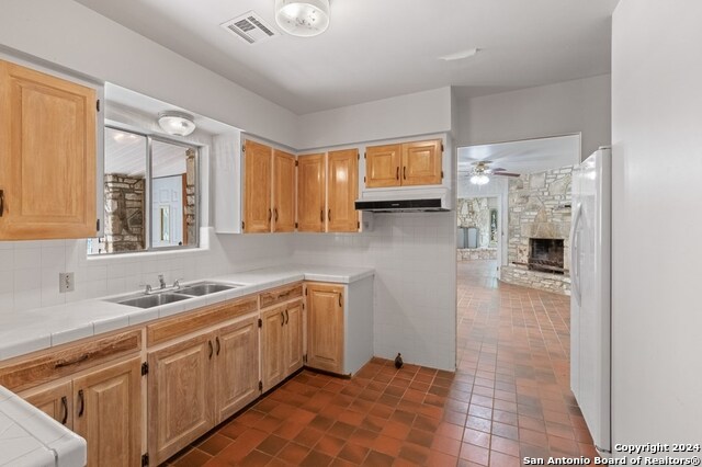 Listing photo id 11 for 6268 Highway 27