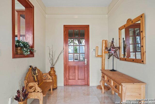 Listing photo id 8 for 169 Shores Point