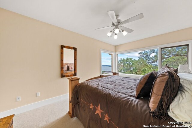 Listing photo id 37 for 169 Shores Point