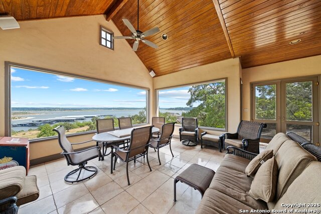 Listing photo id 39 for 169 Shores Point