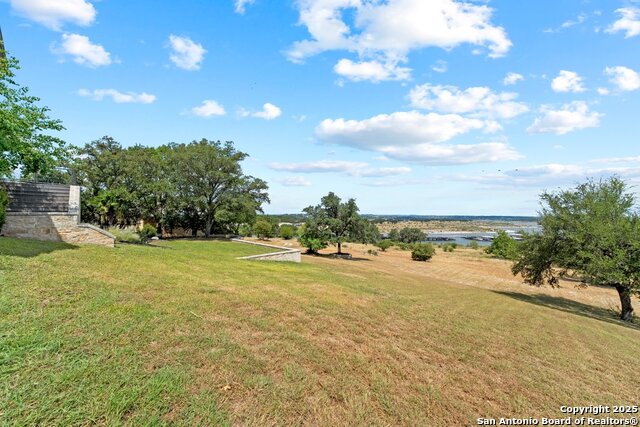 Listing photo id 44 for 169 Shores Point