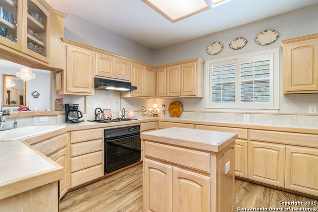 Image 18 of 48 For 6 Oakwell Farms