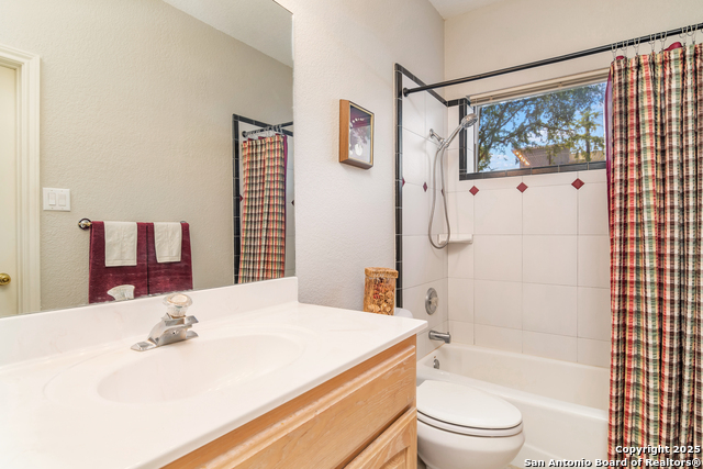 Image 23 of 48 For 6 Oakwell Farms