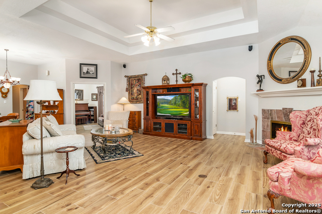 Image 8 of 48 For 6 Oakwell Farms