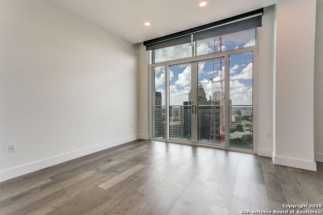 Listing photo id 12 for 123 Lexington Ave 1610