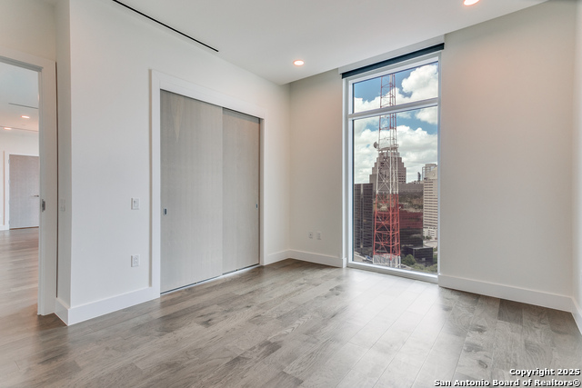 Listing photo id 19 for 123 Lexington Ave 1610