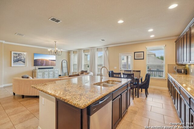 Listing photo id 18 for 8954 Highland Star