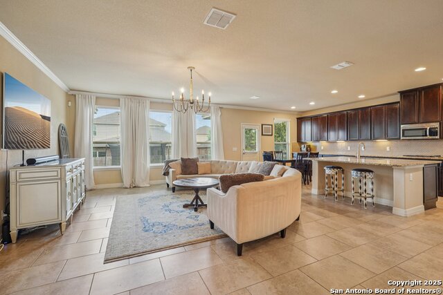 Listing photo id 6 for 8954 Highland Star