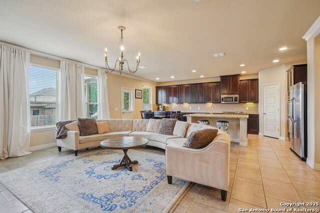 Listing photo id 7 for 8954 Highland Star
