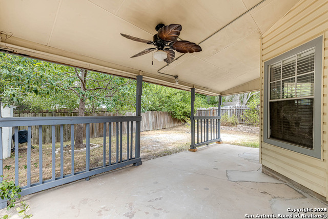 Image 3 of 27 For 701 Meadow Top